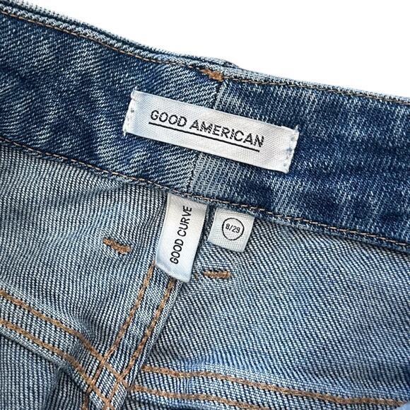 Good American Good Curve Straight Fray Hem Jeans - Picture 3 of 6